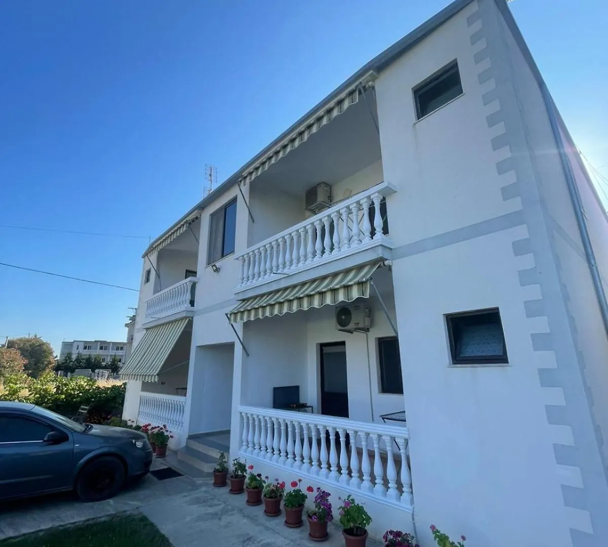 Super Hotel Velipoja